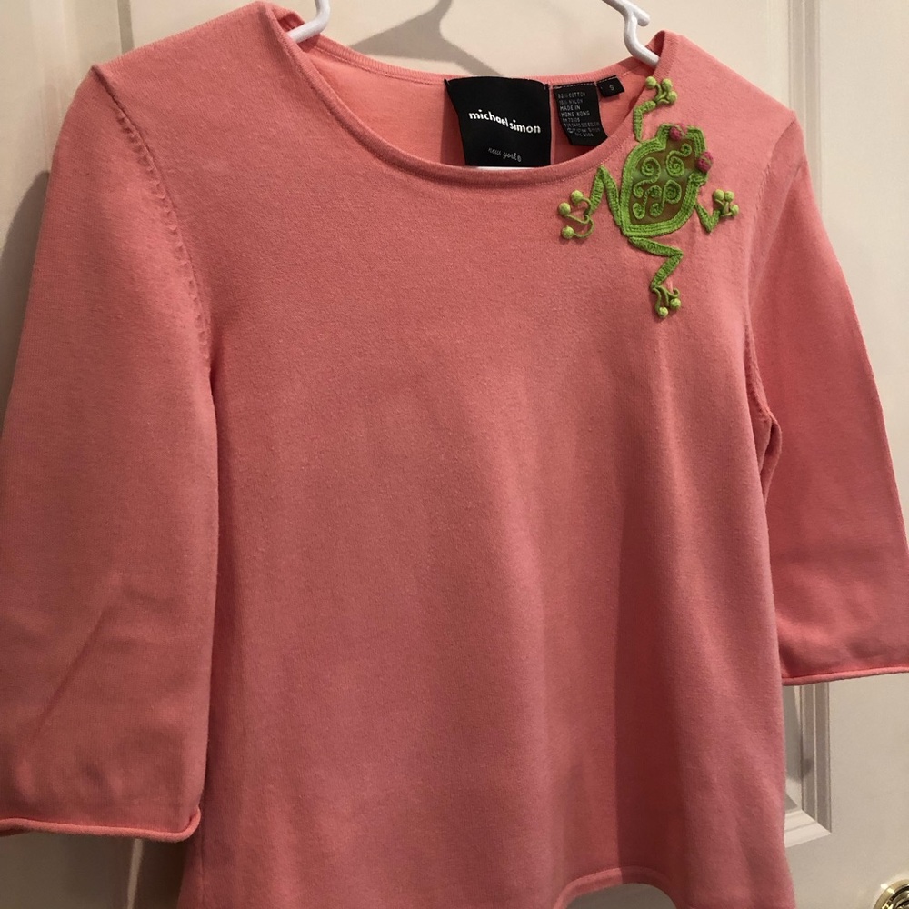 Michael Simon Vintage 2002 ladies top.Gently worn. Adorable frog